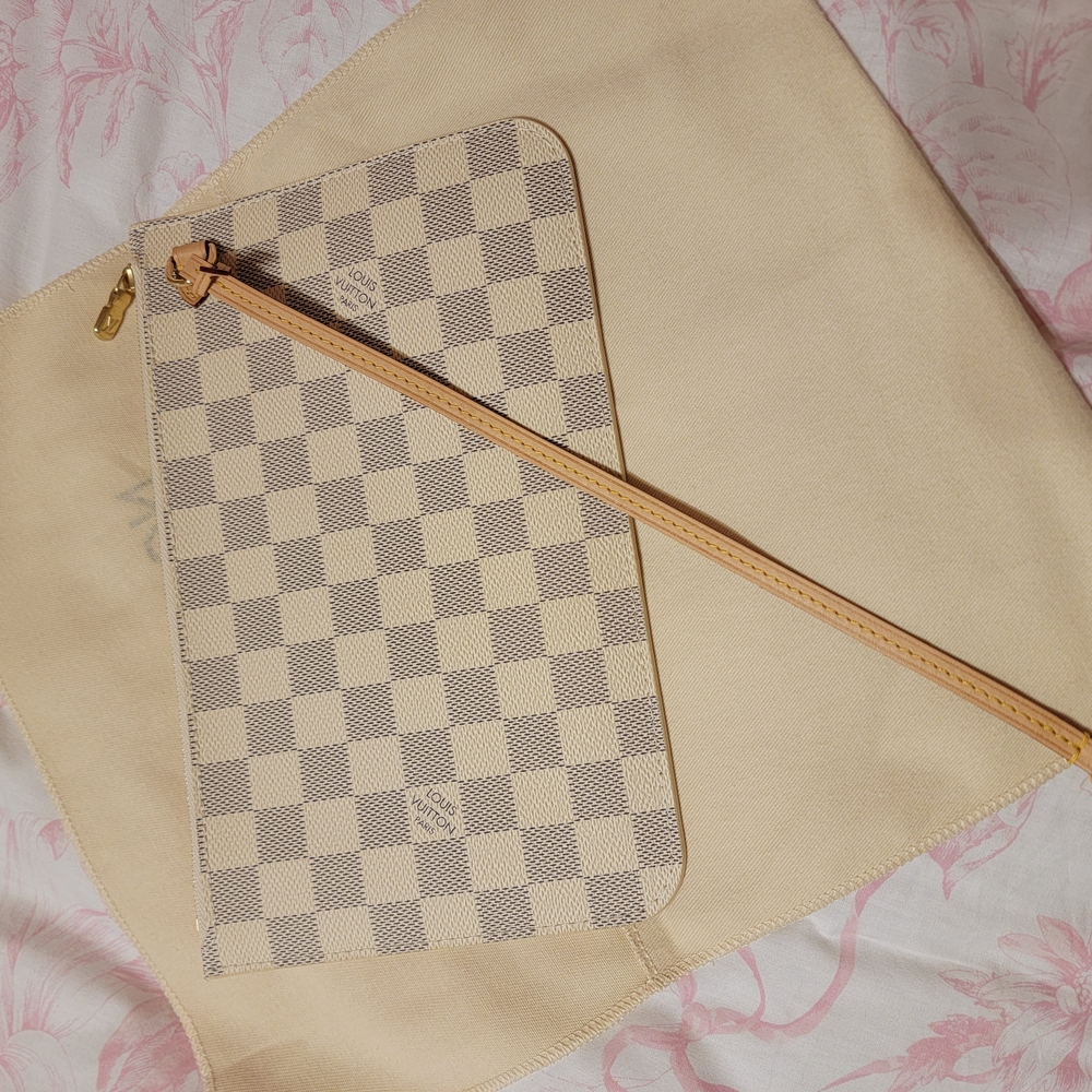 Authentic Louis Vuitton NF Pouch In Damier Azur - Picture 3 of 9